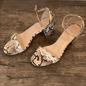 Snakeskin print sandals